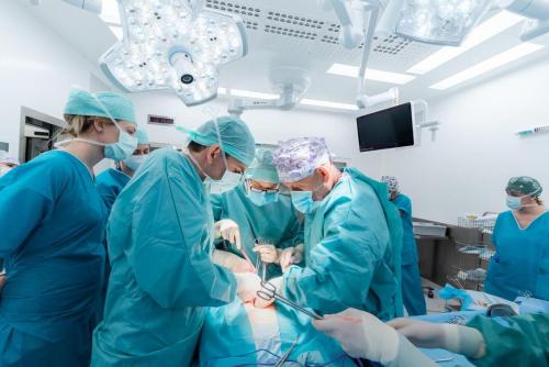 nemocnica-bory_prva-roboticka-operacia-da-vinci-xi_07