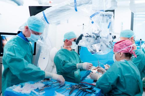 nemocnica-bory.sk-neurochirurgia-prva-neurochirurgicka-operacia-53